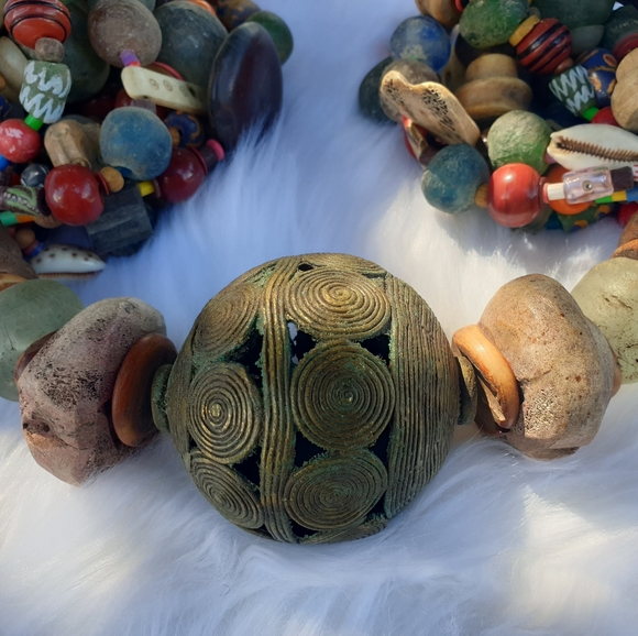 TRIBAL BEADED WALL HANGING  / WITH STAND - Picture 3 of 3
